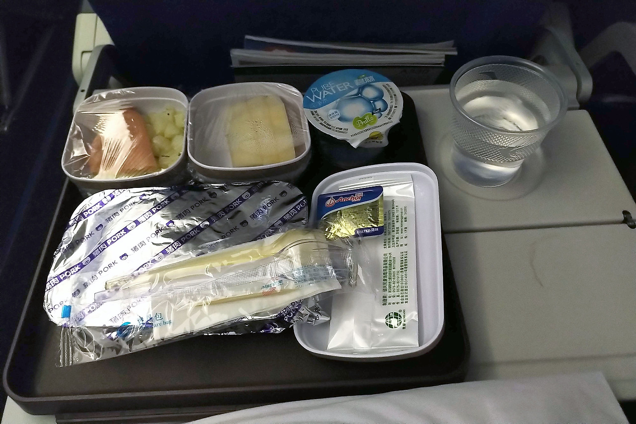 동방항공 기내식.jpg