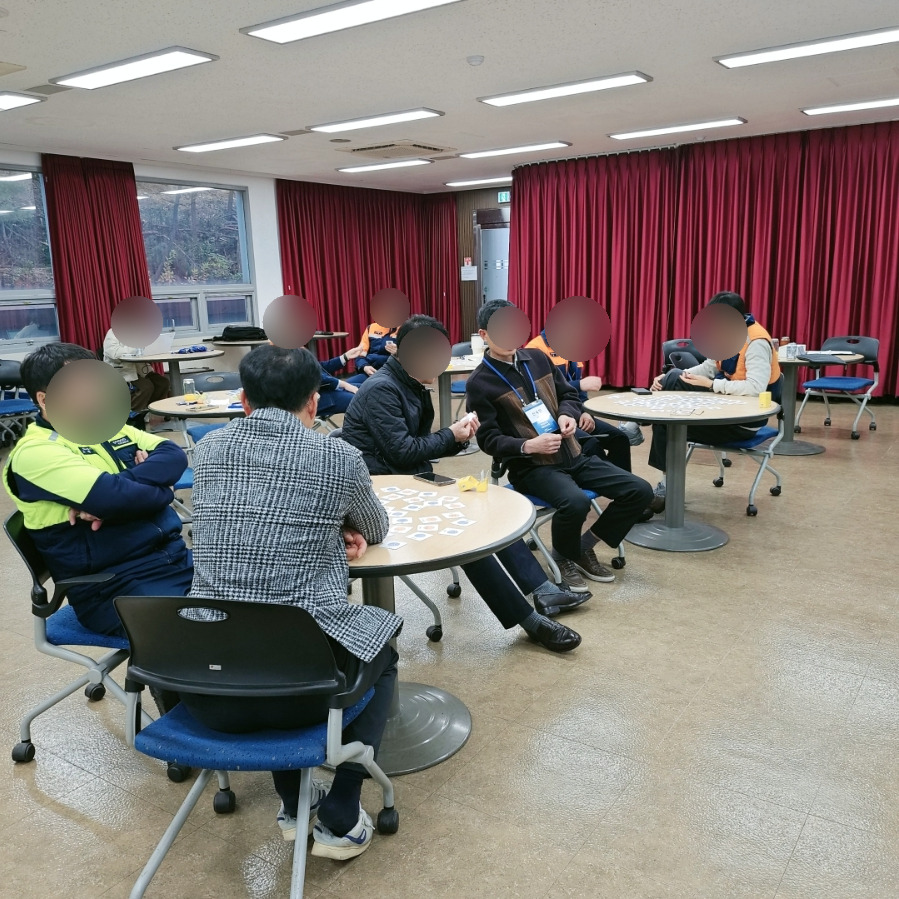 포스코휴먼스_조직소통_커뮤니케이션스킬_팀워크_조직문화_직장내소통_감정조절_협업기술 _기업교육_성장계획연구소_성장계획가_이은주_4.jpg