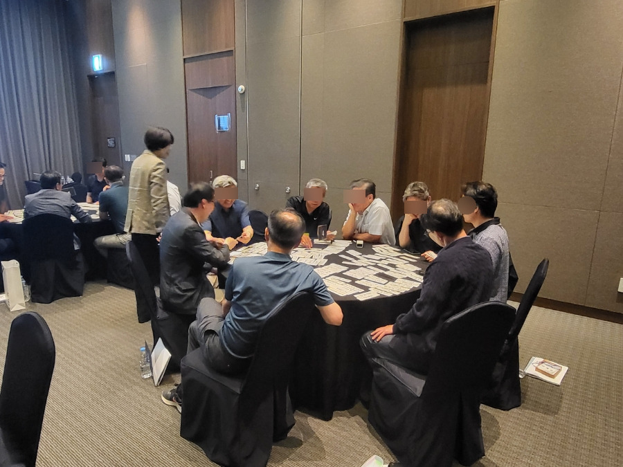 퇴직자변화관리_은퇴후삶_중년의전환점_임금피크제_가치탐색_퇴직준비교육_동서발전_자기설계_슬기로운전환 _시니어라이프_성장계획가_이은주강사_성장계획연구소_기업강의_4.jpg