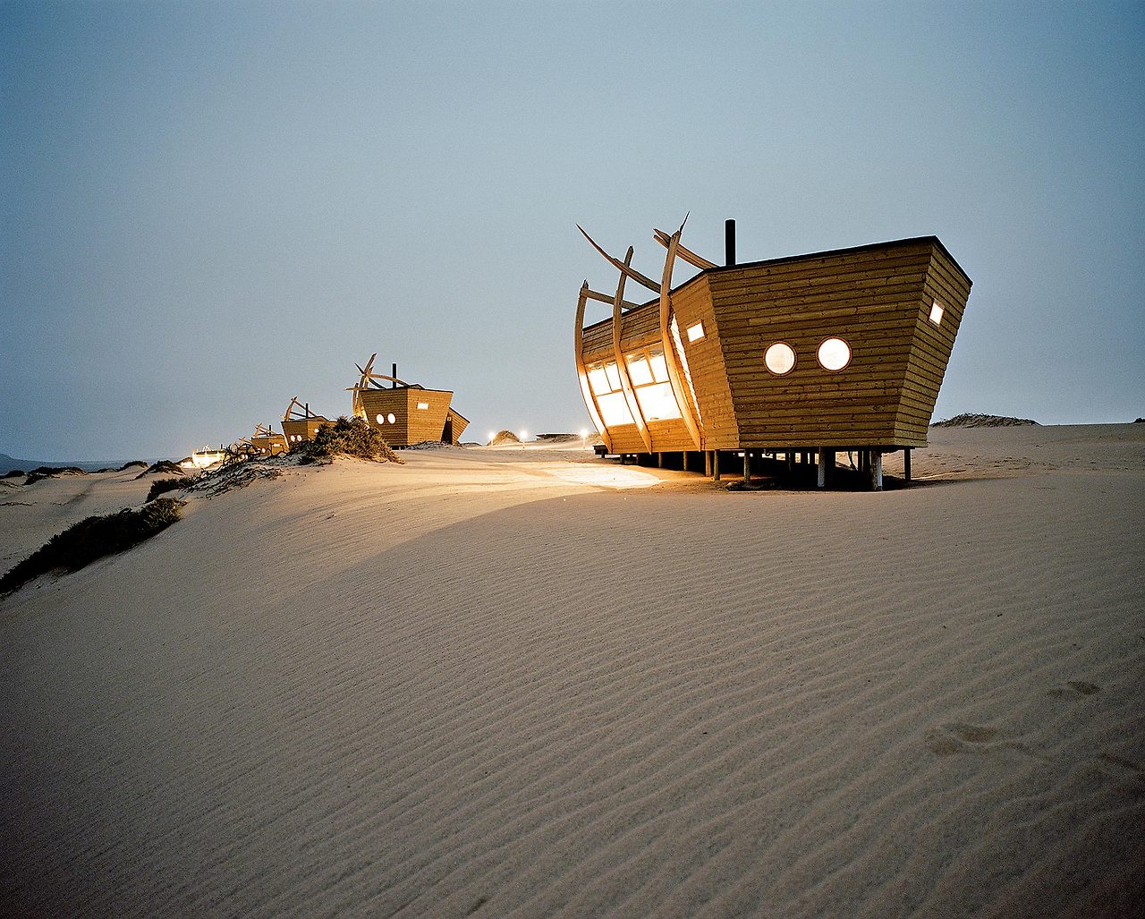 Shipwreck-Lodge---Accommodation---Rooms-at-night.jpg