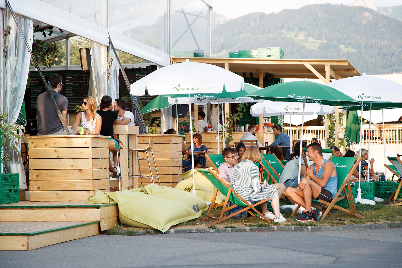 restraurant_tonelle-vaudoise_celine-michel_fete-des-vignerons.jpg