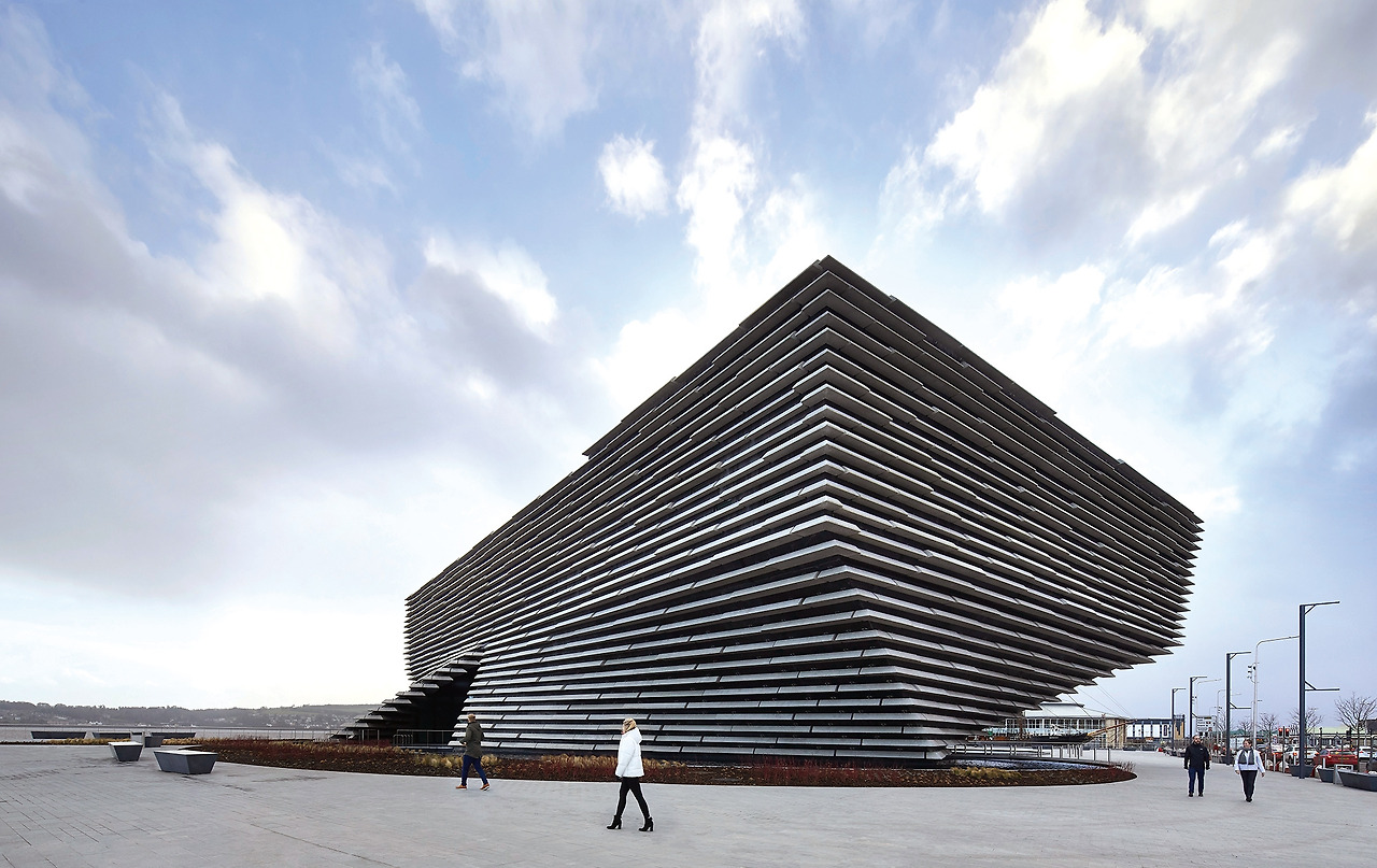 V_A-Dundee_Scotland_Hufton-Crow_0041.jpg