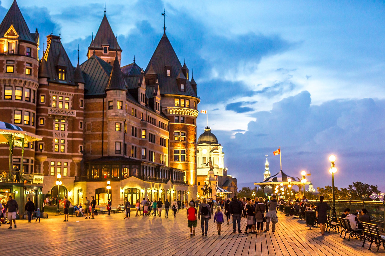 Terrasse Dufferin_QC.jpg