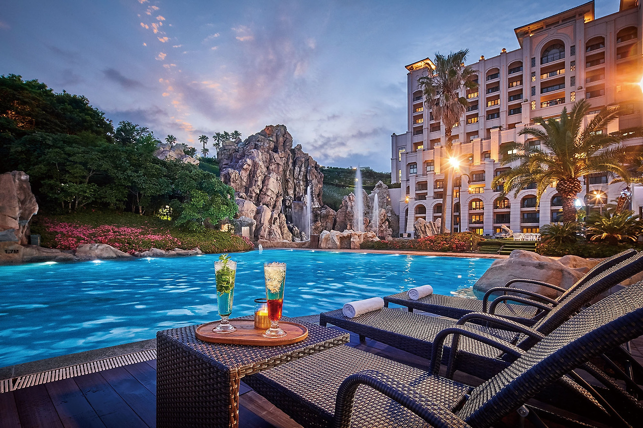 롯데호텔제주_가을 쉼을 선물하다.jpg