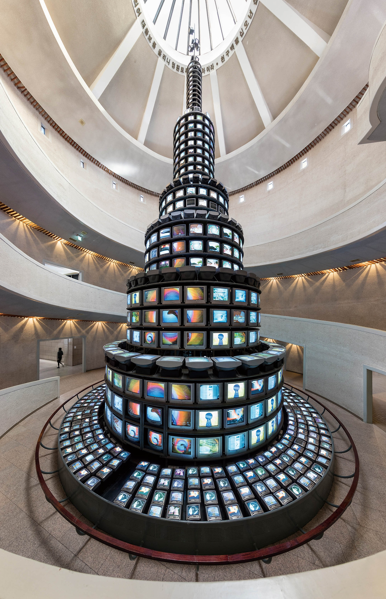 ★다다익선(2015) (1) ⓒ 남궁선.jpg