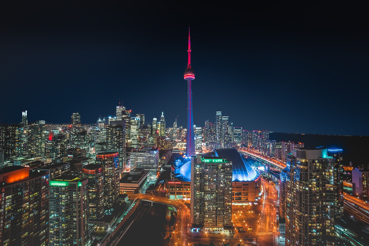 Toronto Skyline Retouched.jpg