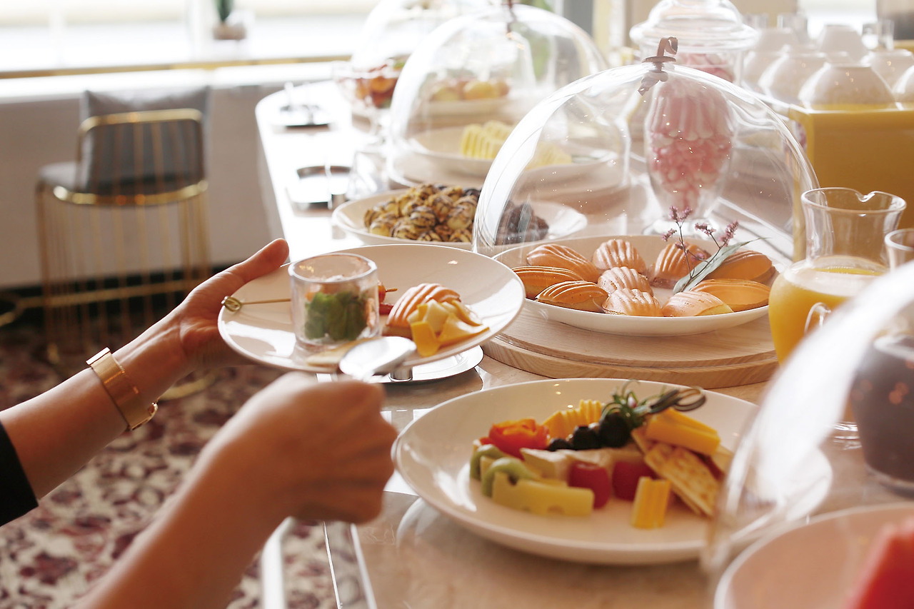 [라마다프라자제주호텔] 올데이라운지 이미지.jpg