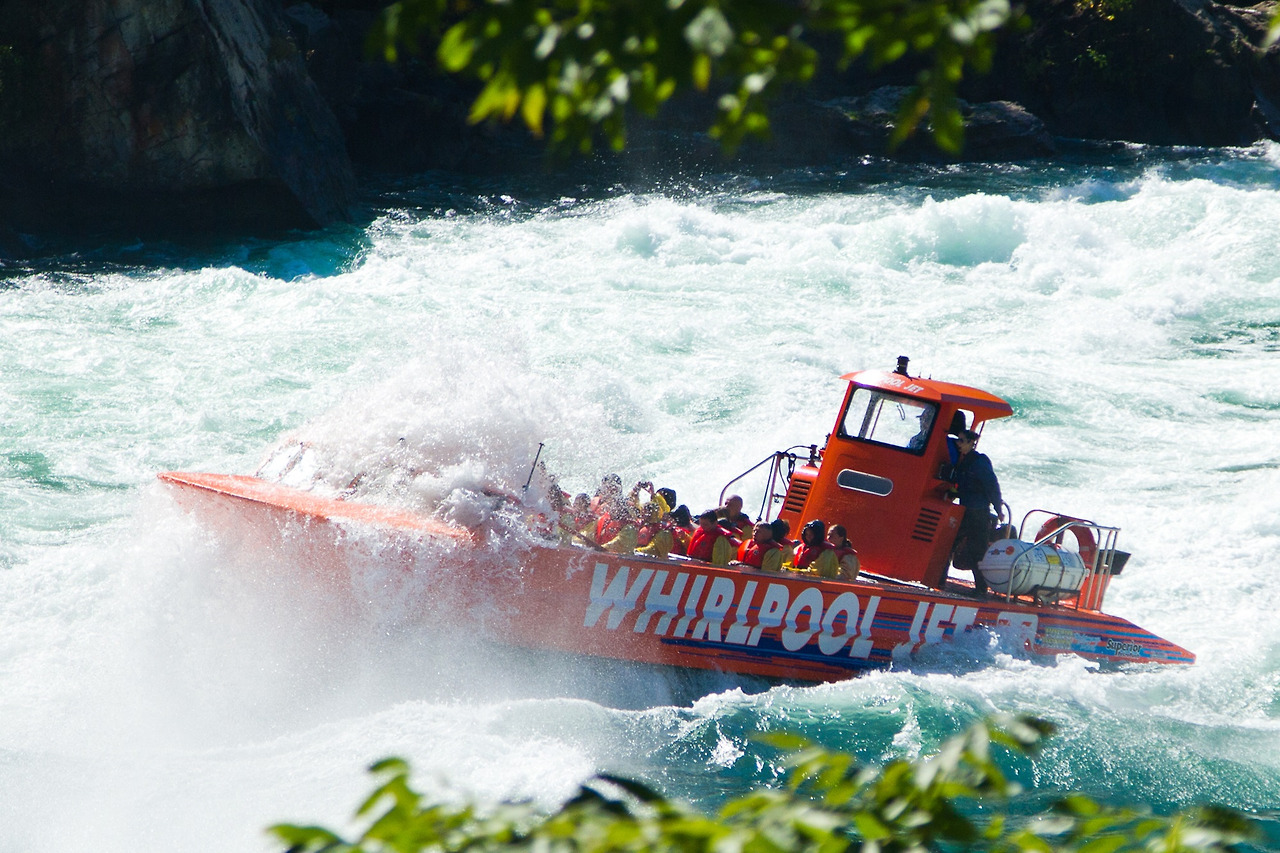 Niagara Falls_Whirpool Jet Boat_4.jpg