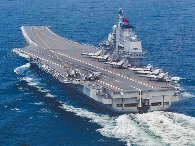 중국항공모함 랴오닝함_출처_신화통신.jpg