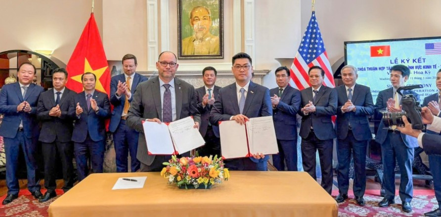 LNG 협력 협정 체결식_ 출처_페트로 베트남가스 홈페이지.jpg