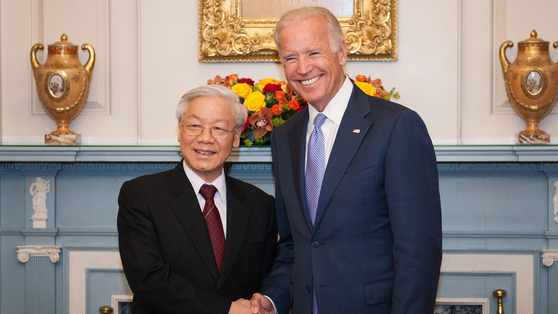 vice_president_biden_shakes_hands_with_general_secretary_nguyen_phu_trong_at_a_luncheon_at_the_state_department_18883780193-0950.jpg