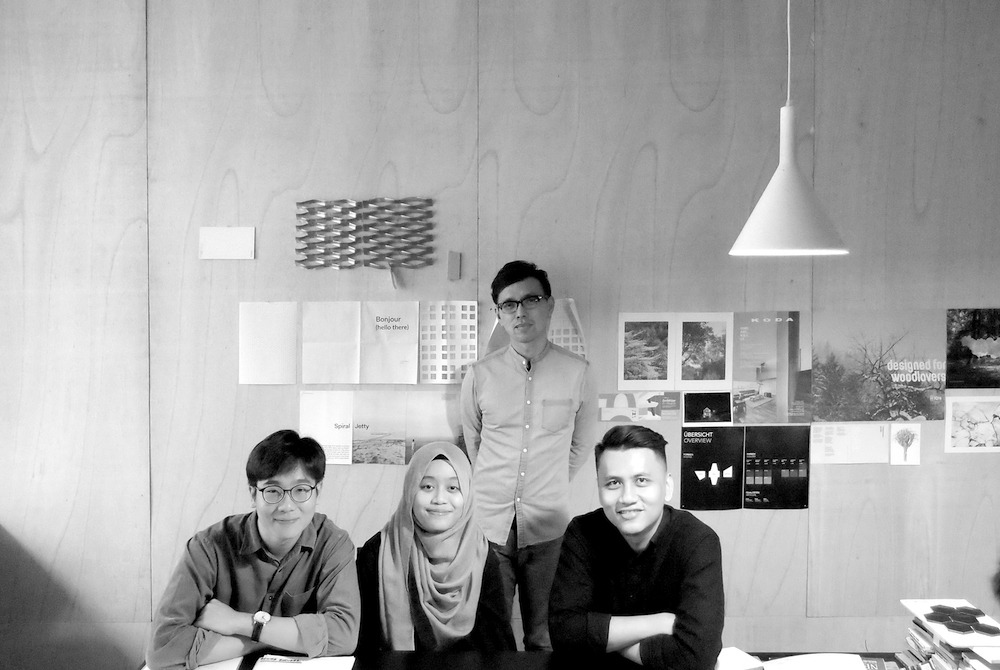 아틀리에 히어.jpg