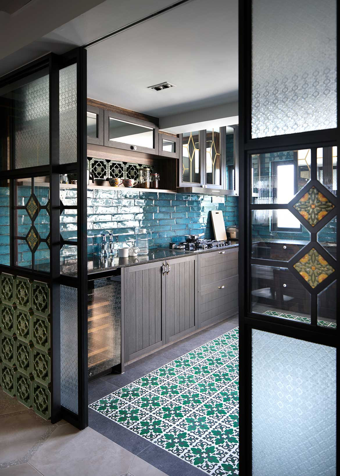Peranakan_apartment_Linear_Style_Concepts_kitchen_2.jpg