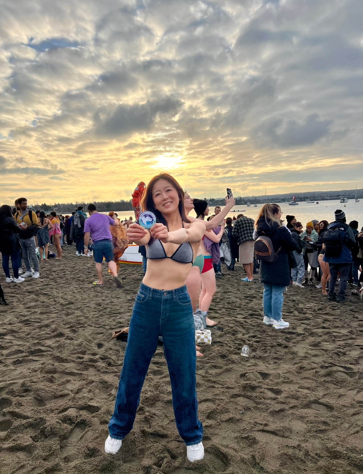 밴쿠버 북극곰 수영대회2.jpg