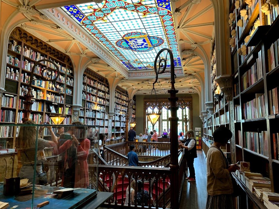 #18 2렐루서점.jpg