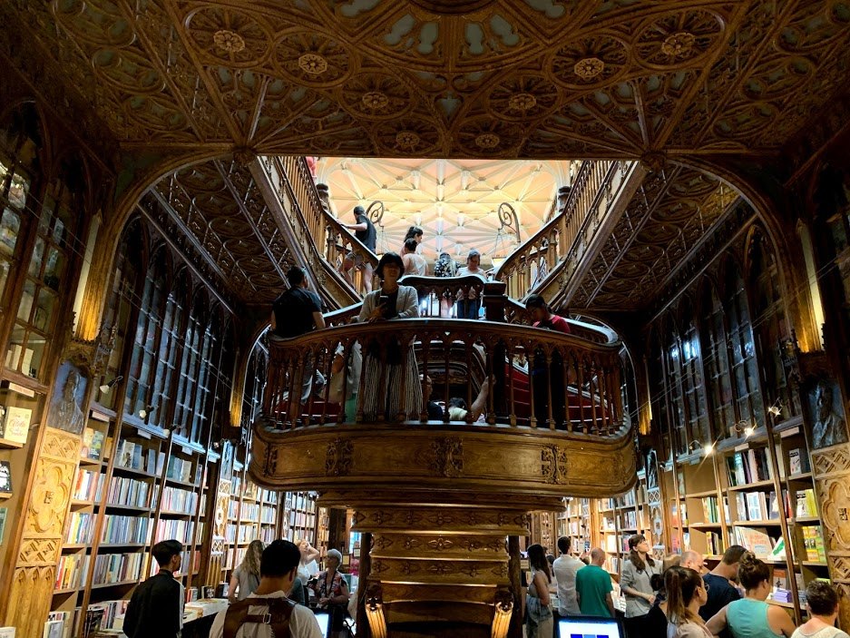 #18 6렐루서점.jpg