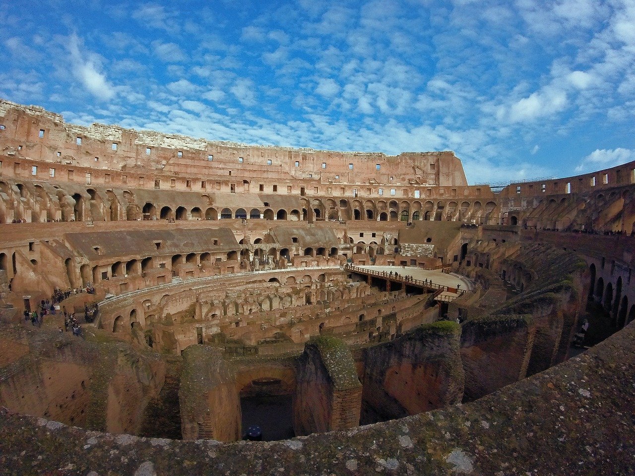 6-4coliseum-1162773_1280.jpg