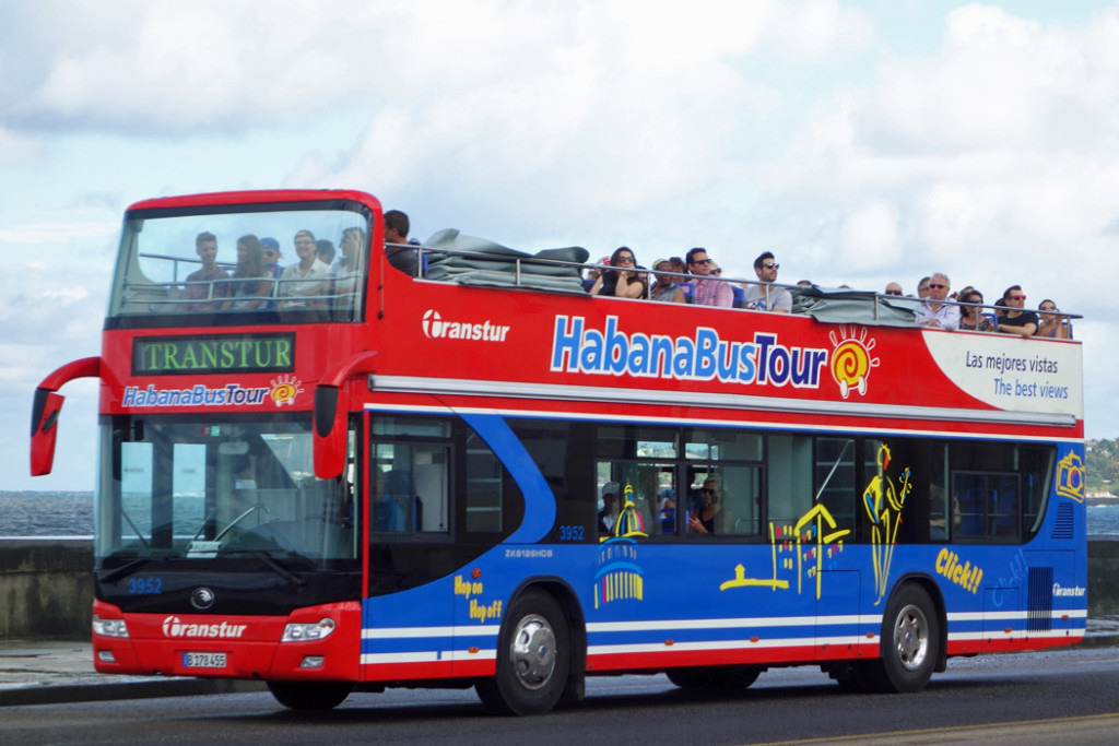 31-hop-on-hop-off-bus-havana-vieja-old-cuba-tourism.jpg