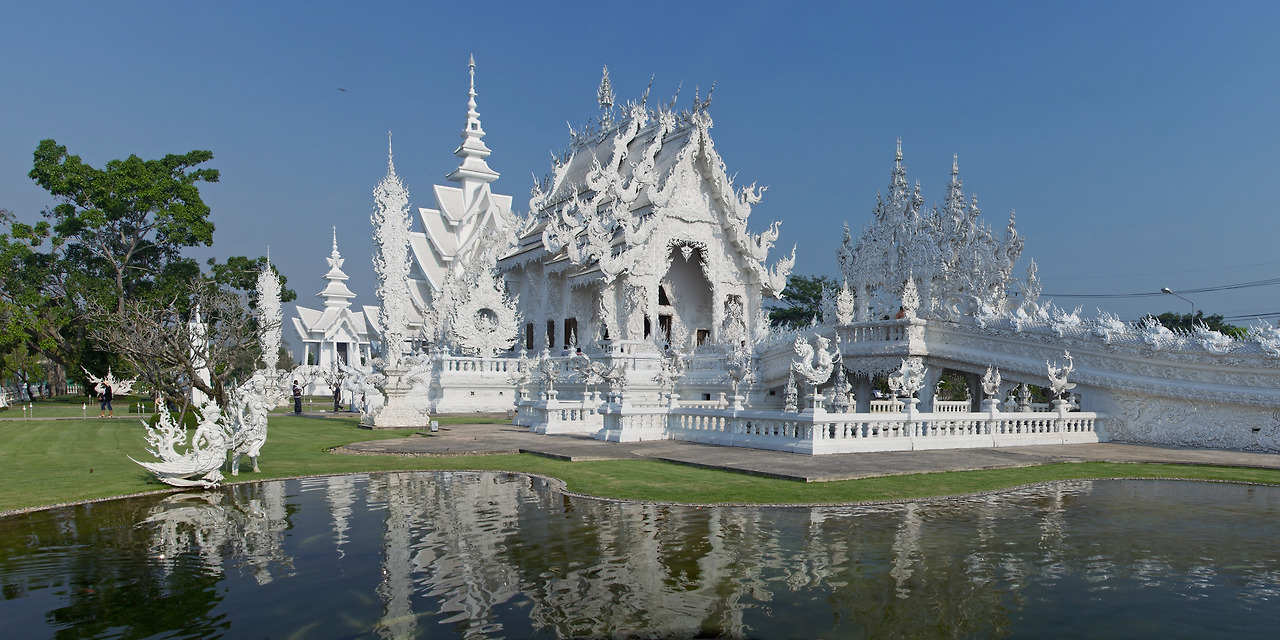 Wat_Rong_Khun_-_Chiang_Rai.jpg