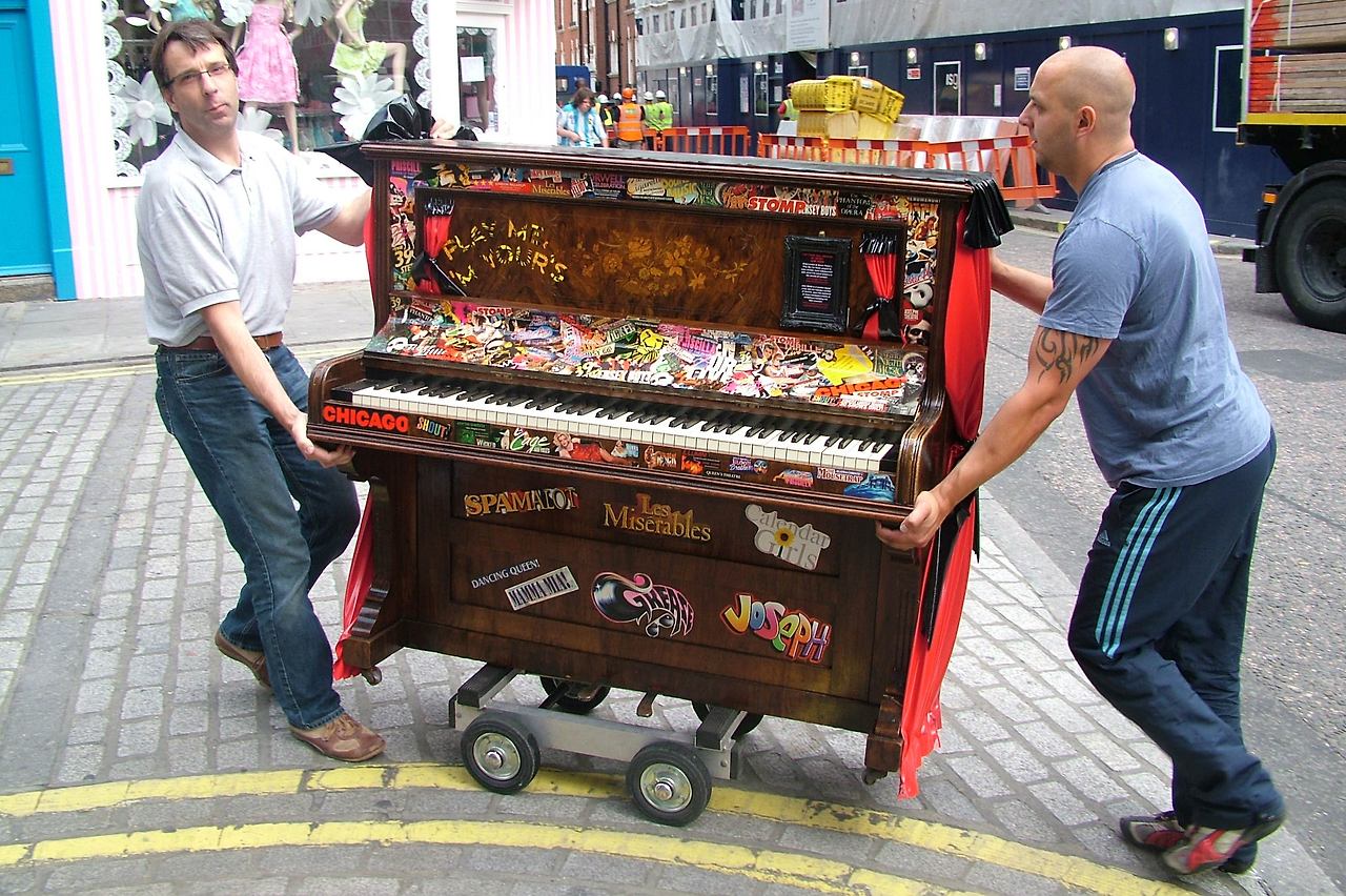 London-moving-streetpiano.jpg