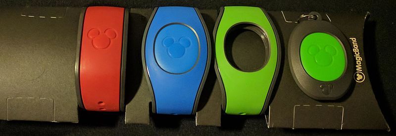 MagicBands_(33053172926)_(cropped).jpg