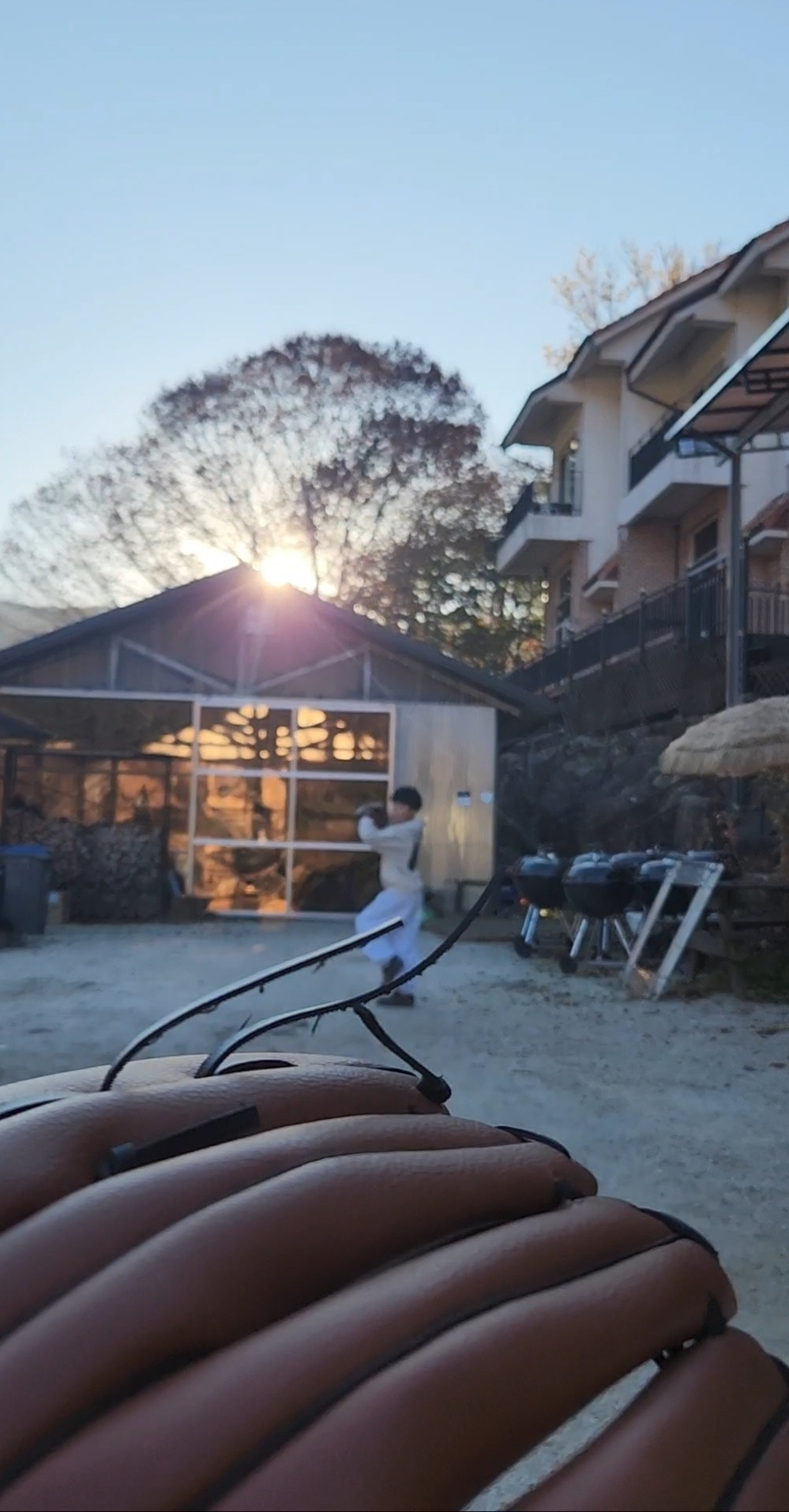 20251119_지리산에서 아들과 캐치볼.jpg