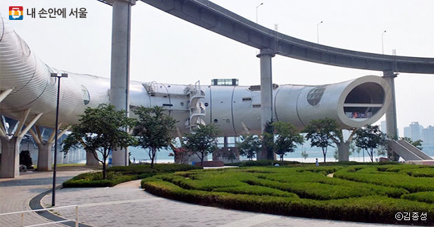 자벌레 외관.jpg