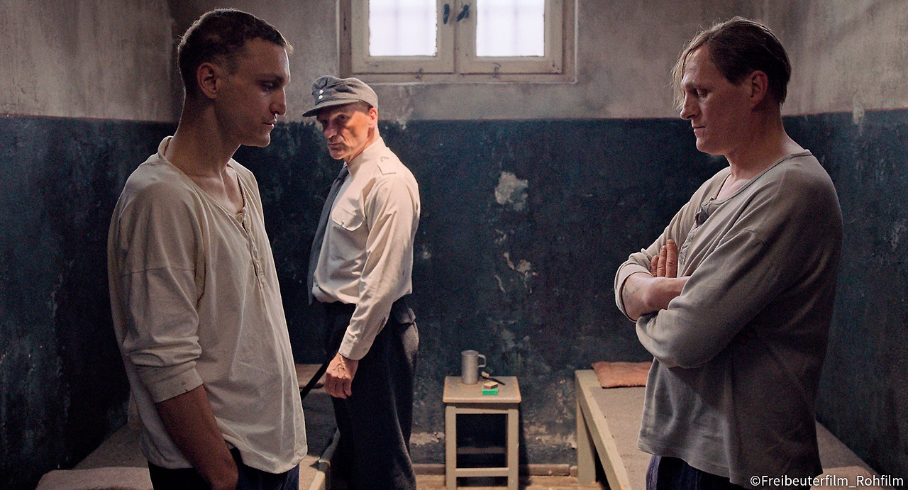 거대한 자유2.jpg