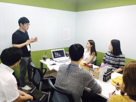 8. 회의이미지.jpg