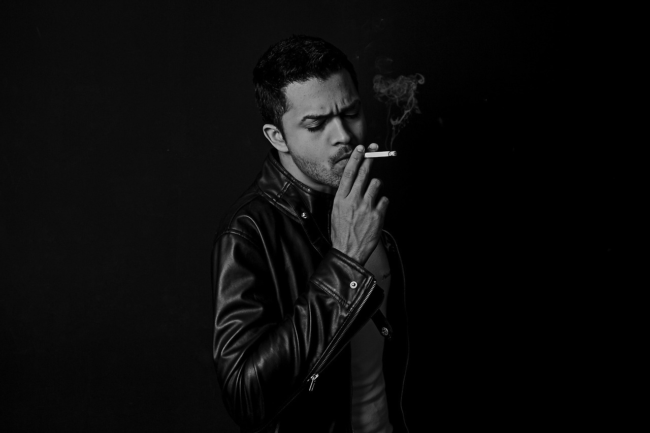 cigarette-1854228_1920.jpg