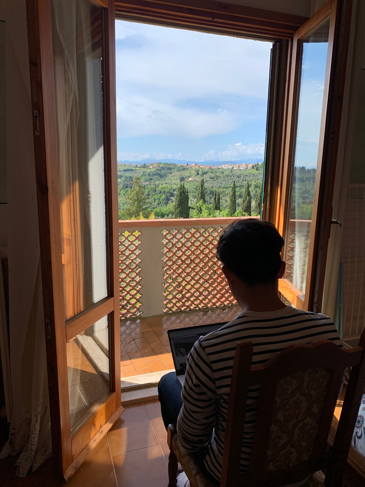 여유로운 뒷태.jpg