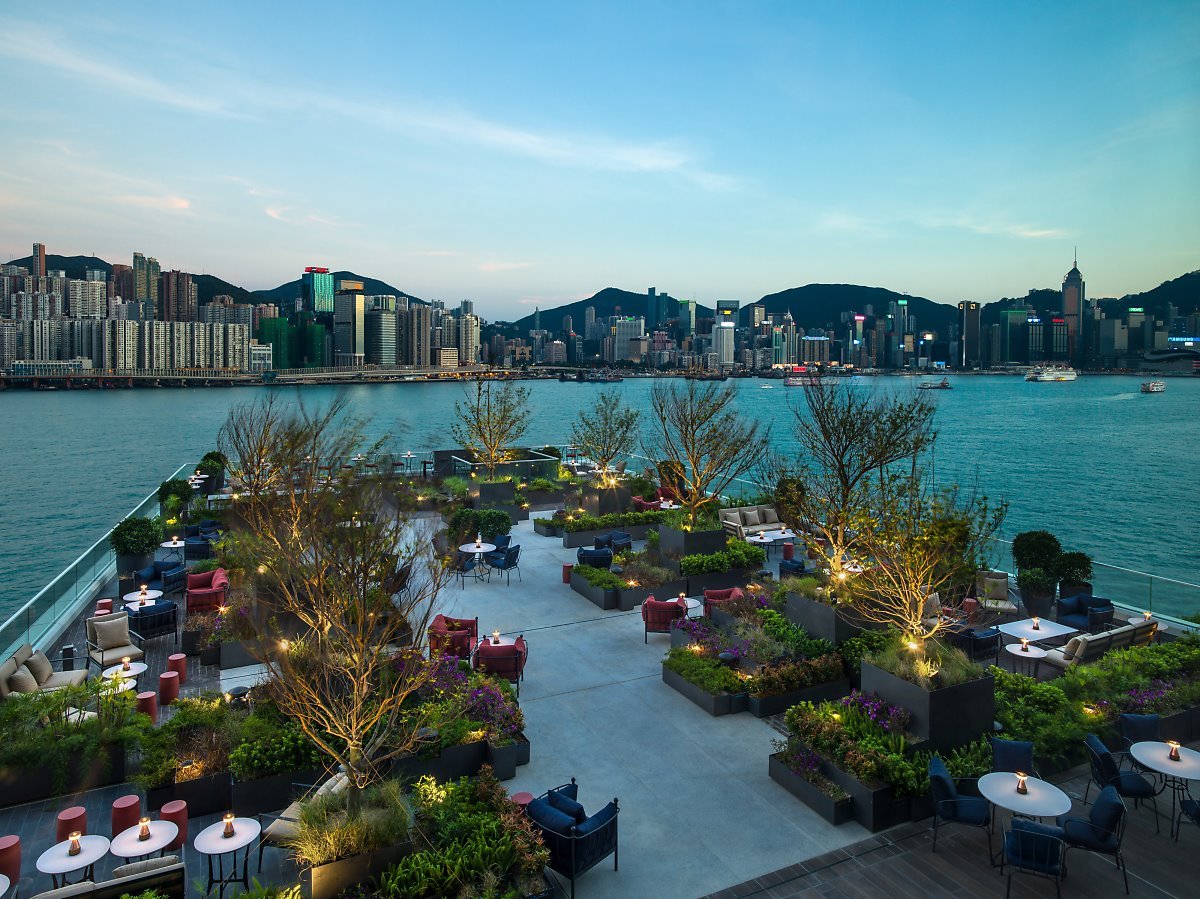 Kerry_Hotel_Hong_Kong_-_Red_Sugar_Terrace.jpg