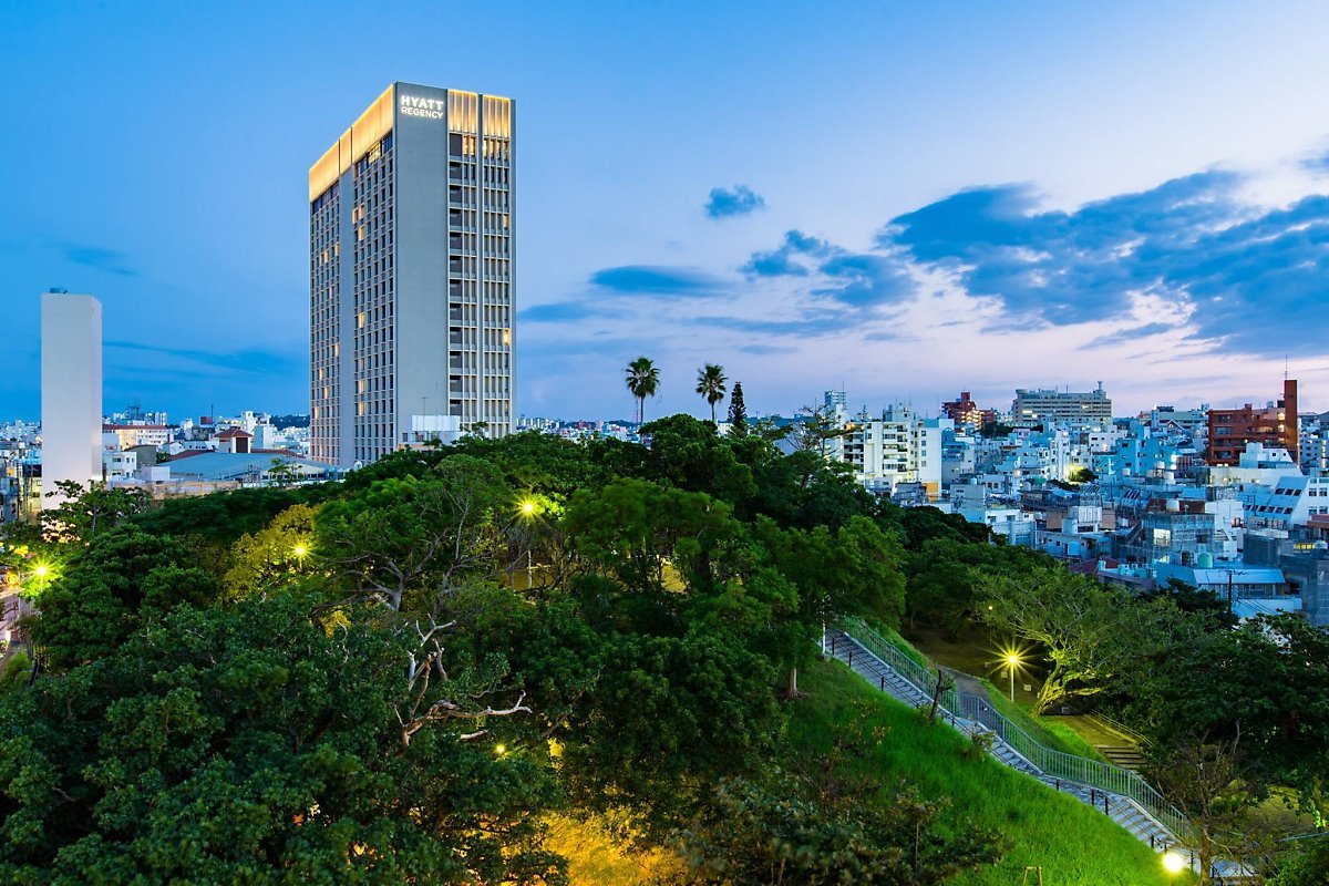 Hyatt_Regency_Naha_Okinawa3.jpg