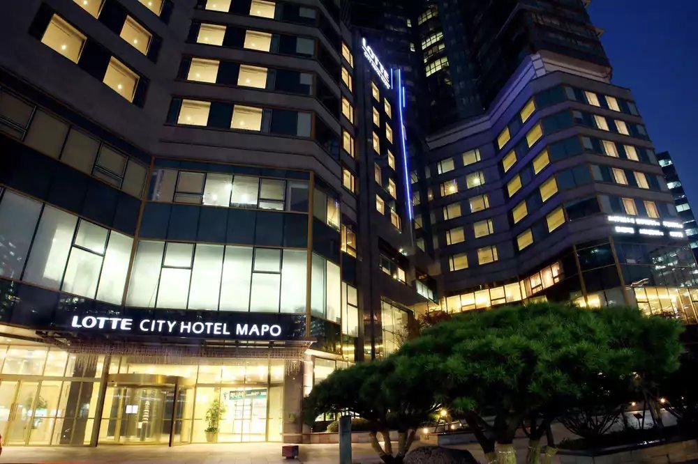 Lotte_City_Hotel_Mapo1.jpg