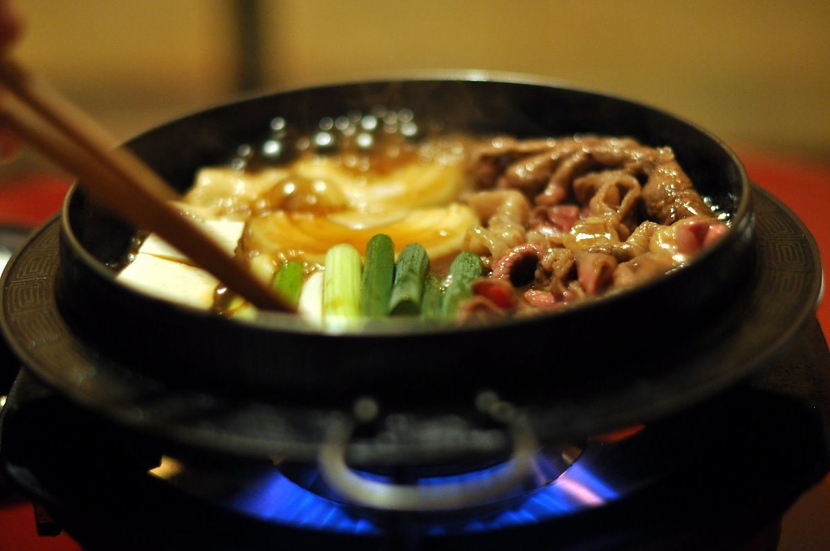 Sukiyaki_(6290845042).jpg