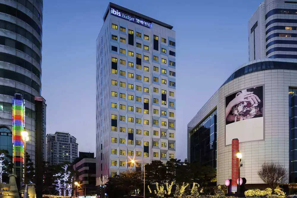 Ibis_Ambassador_Busan_Haeundae1.jpg