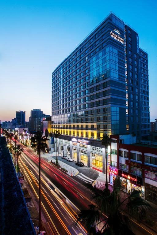 Howard_Johnson_Jeju_Hotel_Yeondong_2.jpg