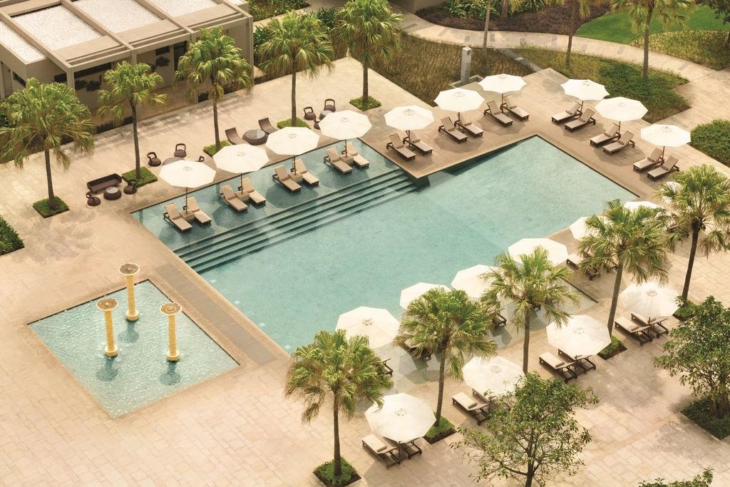 Hyatt_Regency_Danang_Resort_Spa1.jpg