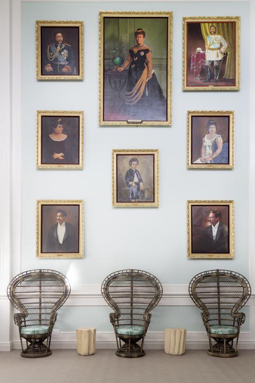 Queen Kapiolani Hotel-2.jpg