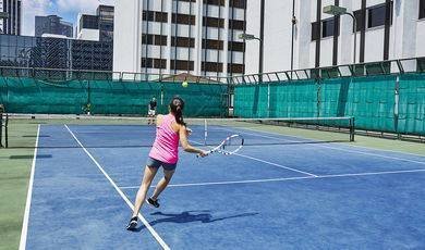 mos_tenniscourt_2015_01_423_390x230.jpg