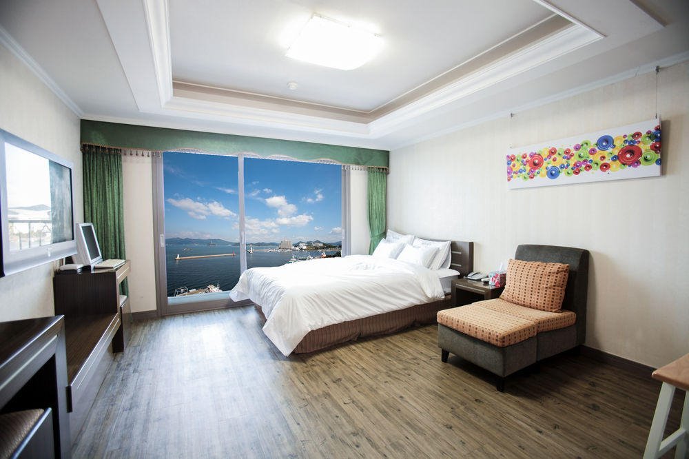 Tongyeong_Bay_Condo_Hotel3.jpg