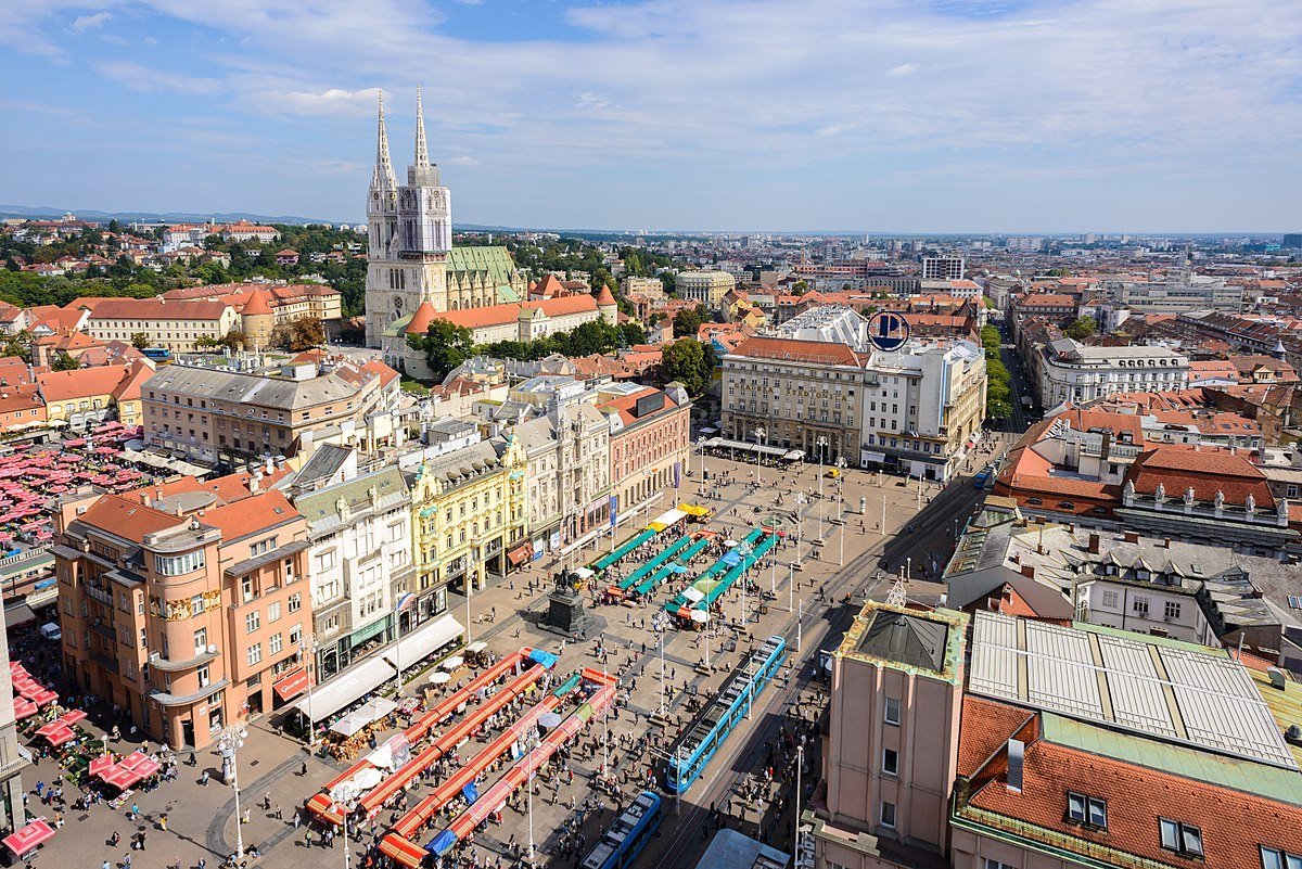 1200px-Zagreb_(29255640143).jpg
