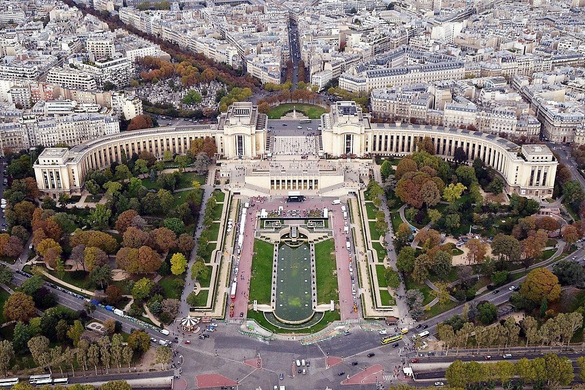 palais-de-chaillot-101637_1280.jpg