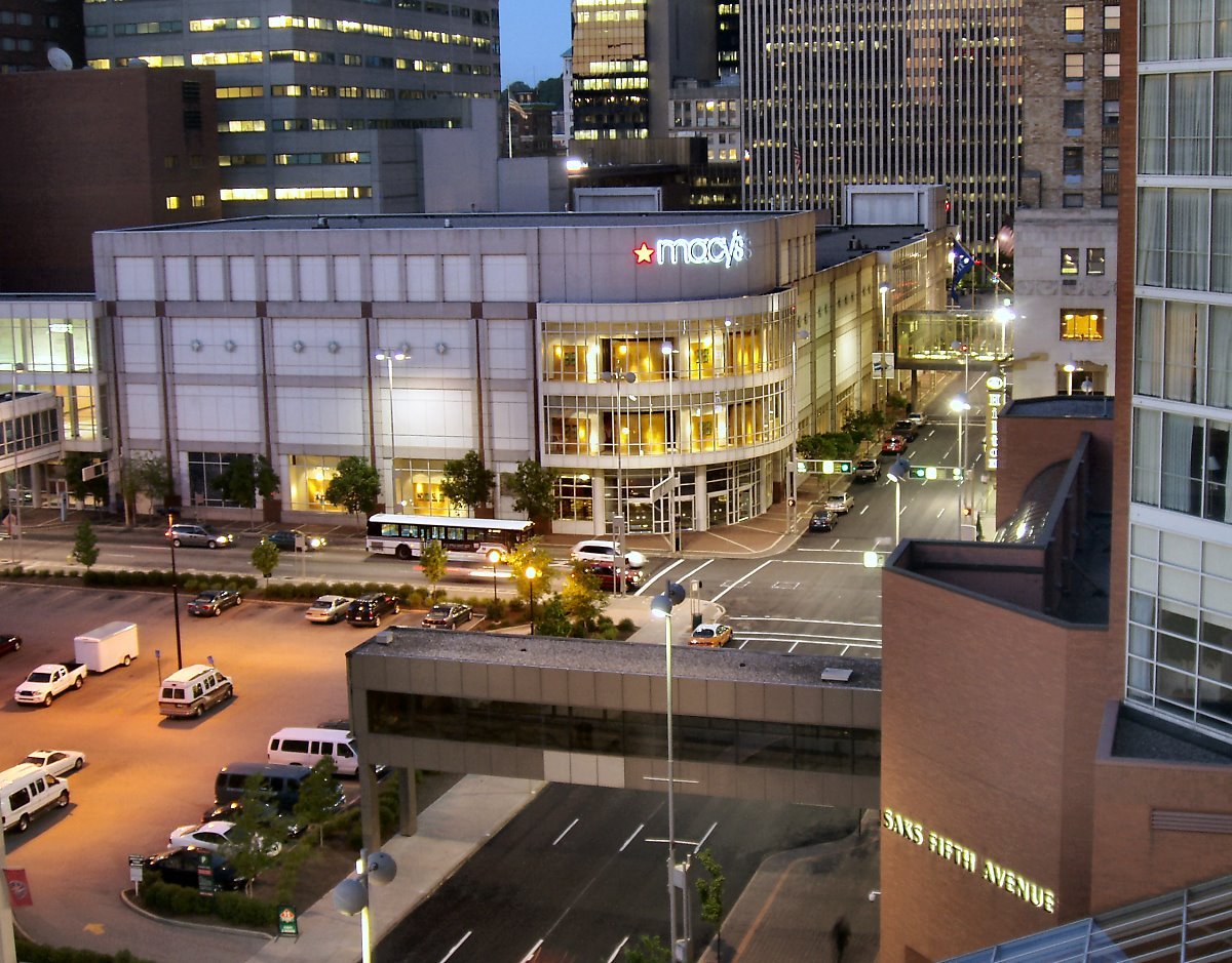 Cincinnati-macys-twilight.jpg