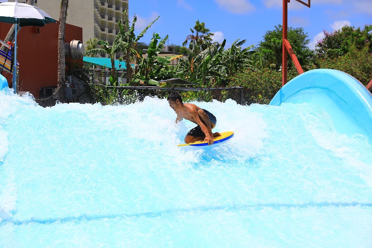 Flowrider_(2).jpg