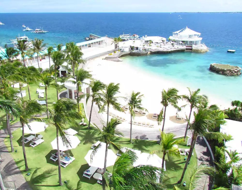 Movenpick_Hotel_Mactan_Island_Cebu4.jpg