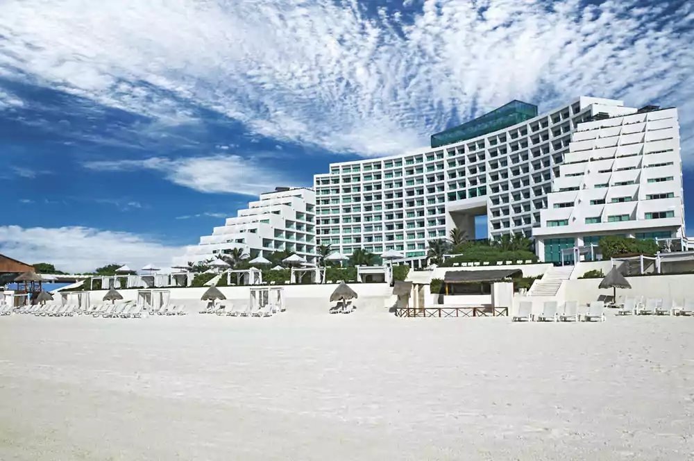 Live_Aqua_Beach_Resort_Cancun1.jpg