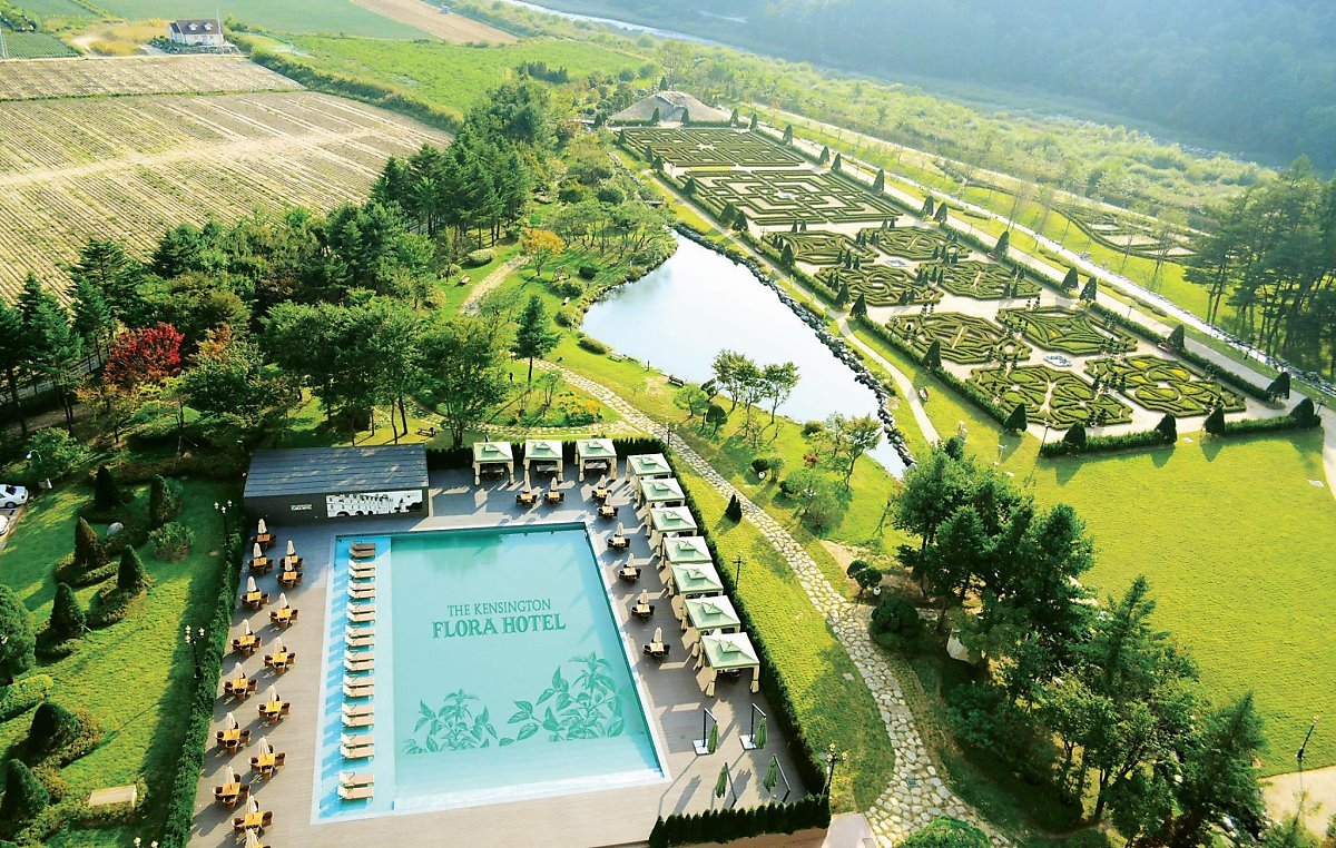 Kensington_Flora_Hotel5.jpg