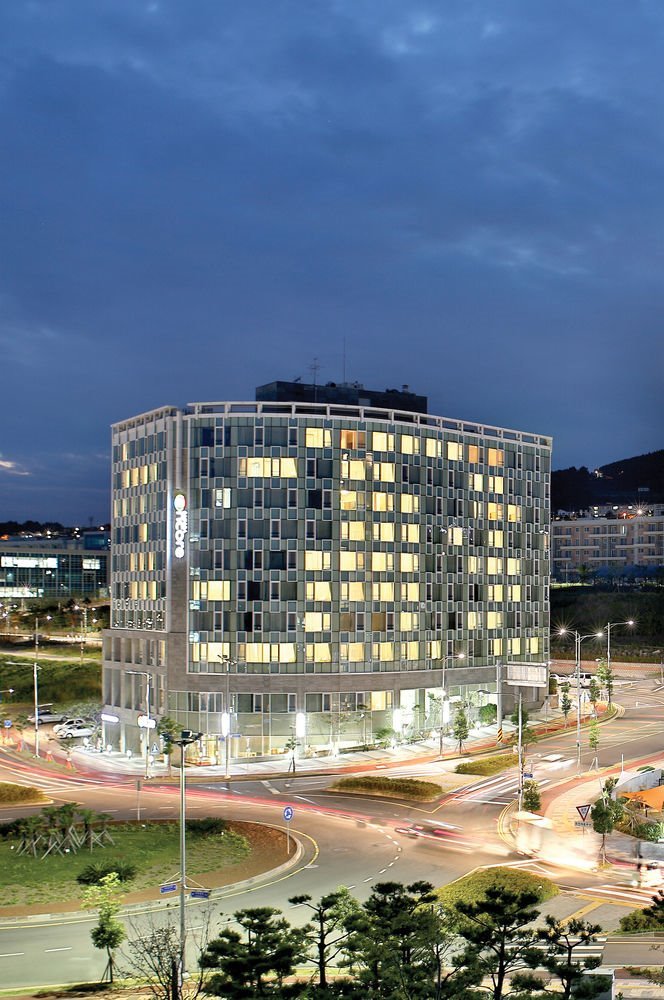 Ramada_Encore_Seogwipo_Hotel1.jpg