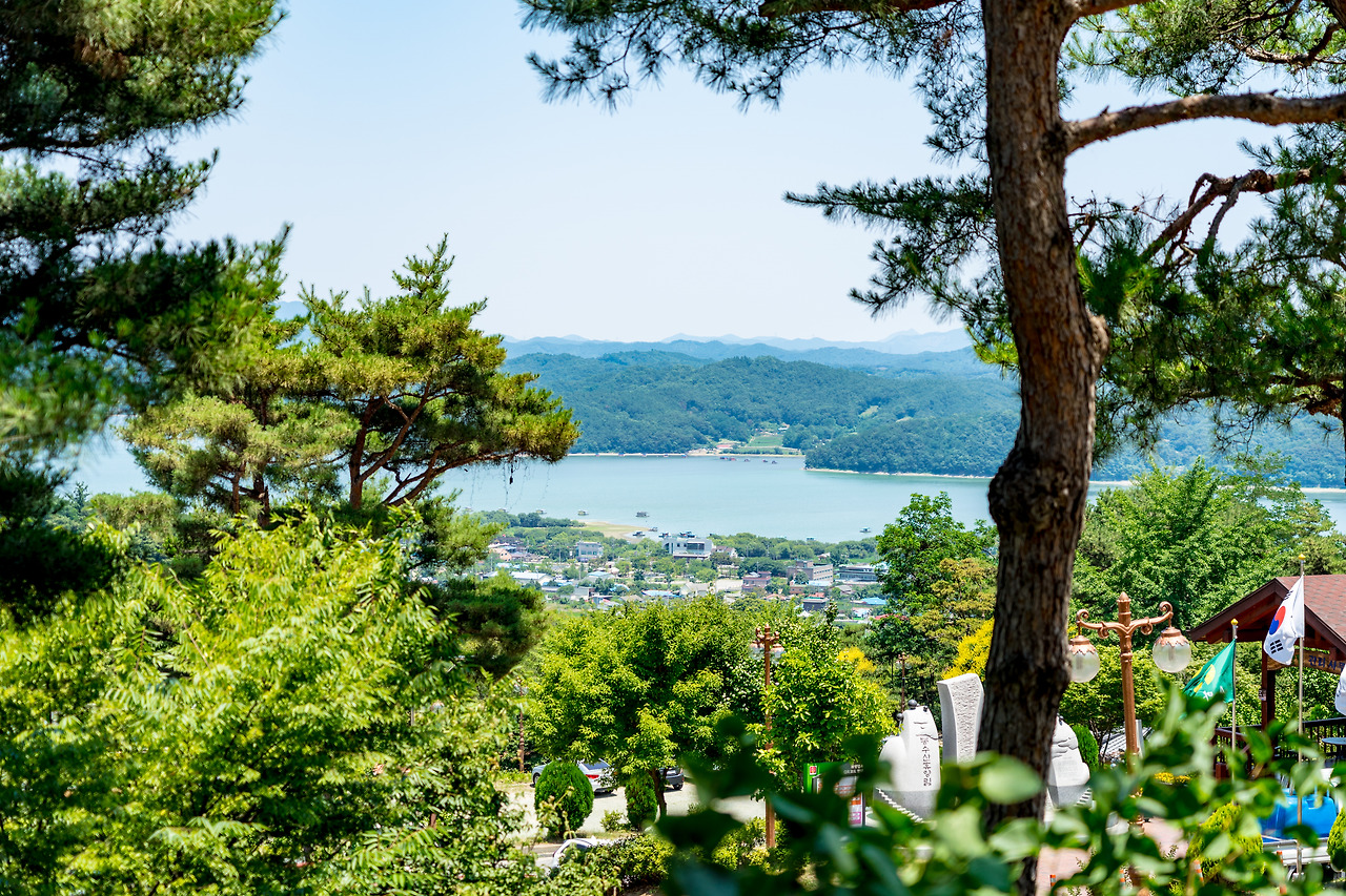 32.봉수산에서 바라본 예당저수지.jpg